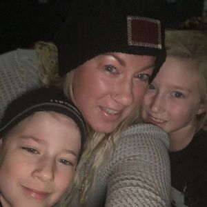 Meet your Posher, Joelle